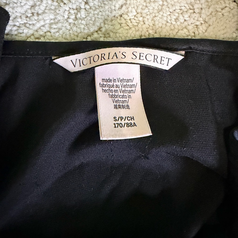 Victoria's Secret Velvet Pajama Set - Picture 4 of 4